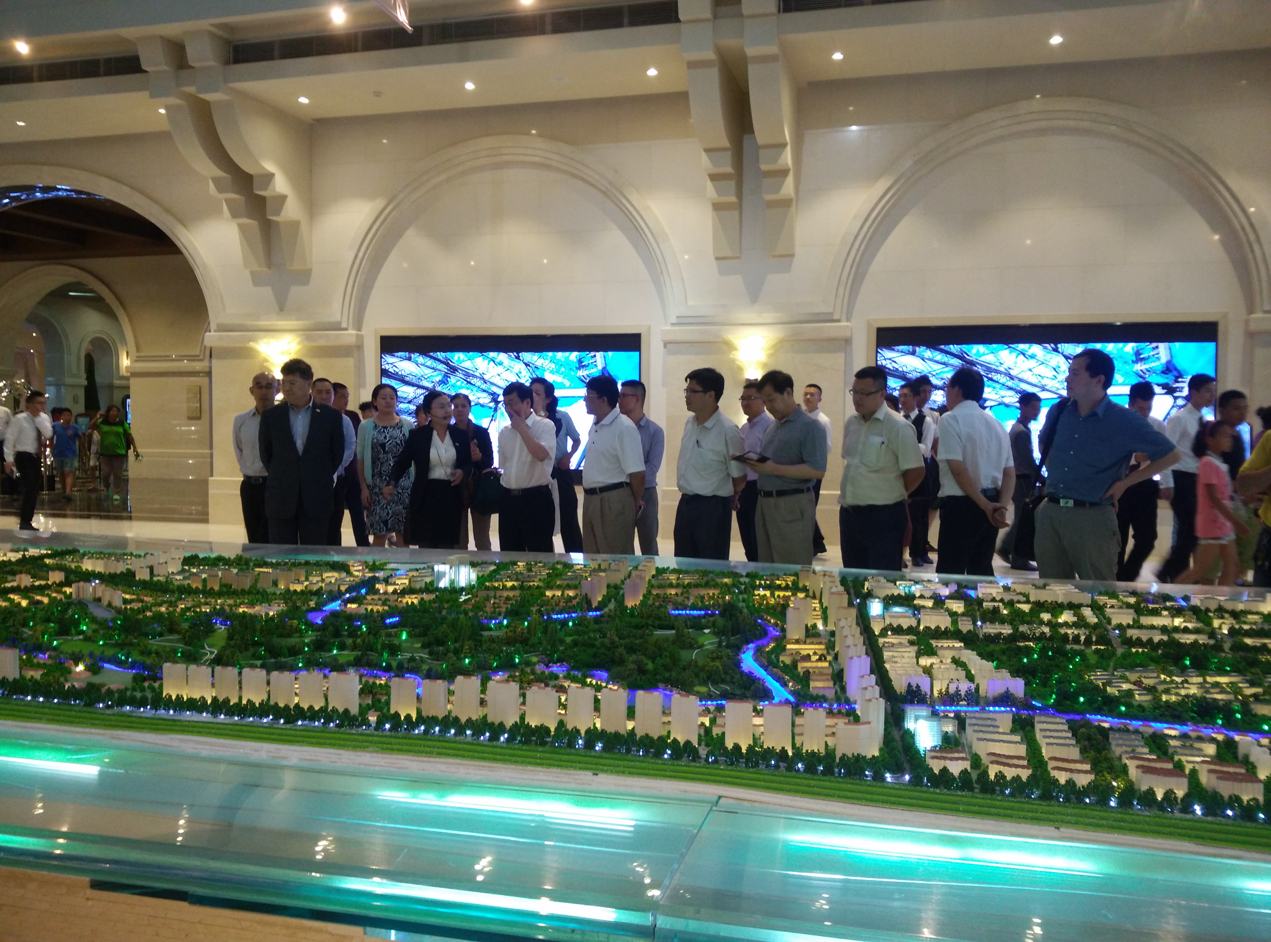 上海绿地（集团）有限公司董事长张玉良莅临视察上海长岛项目